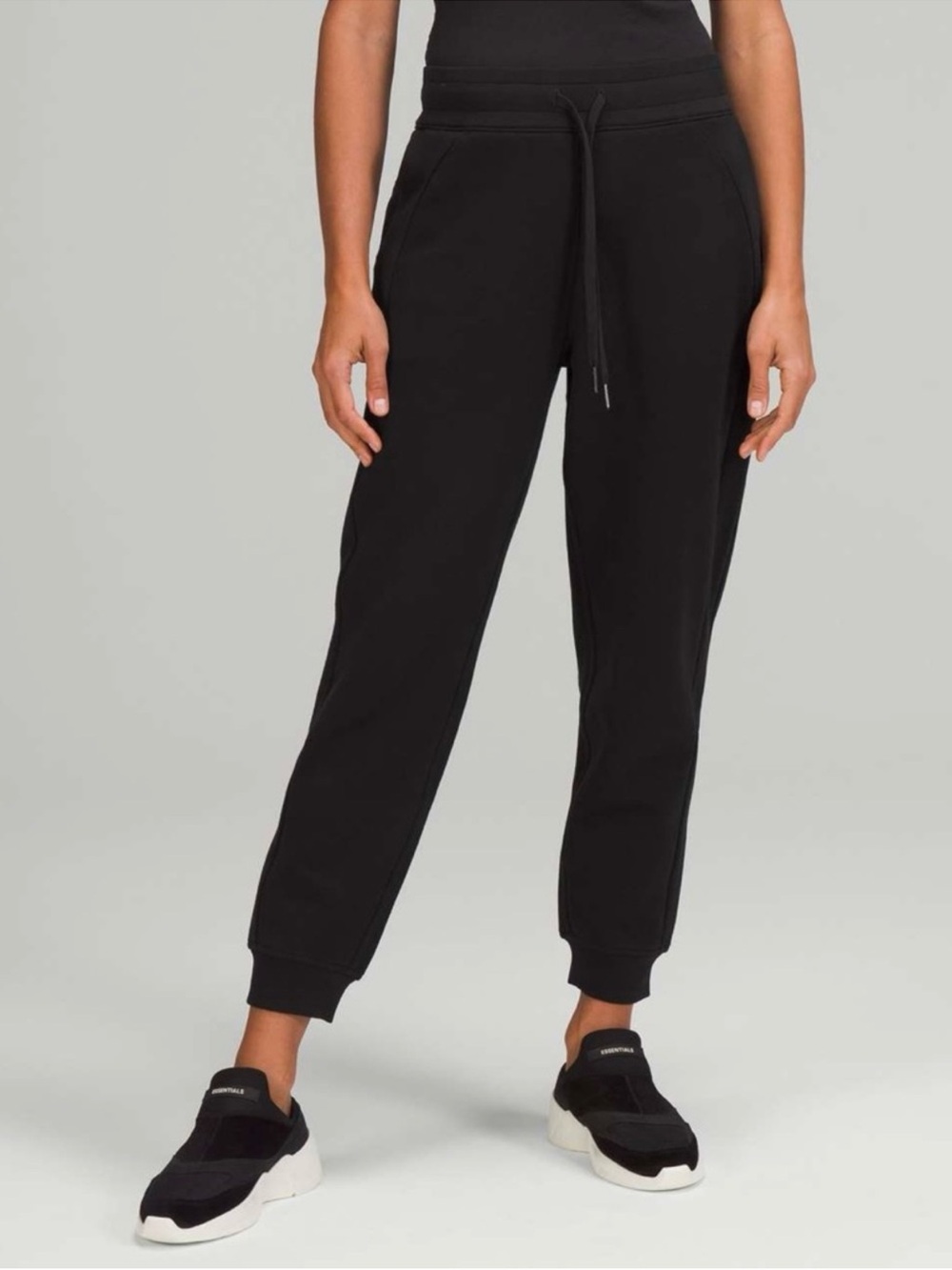 Lululemon Scuba High-Rise Jogger 7/8 Length Size 6 Black
